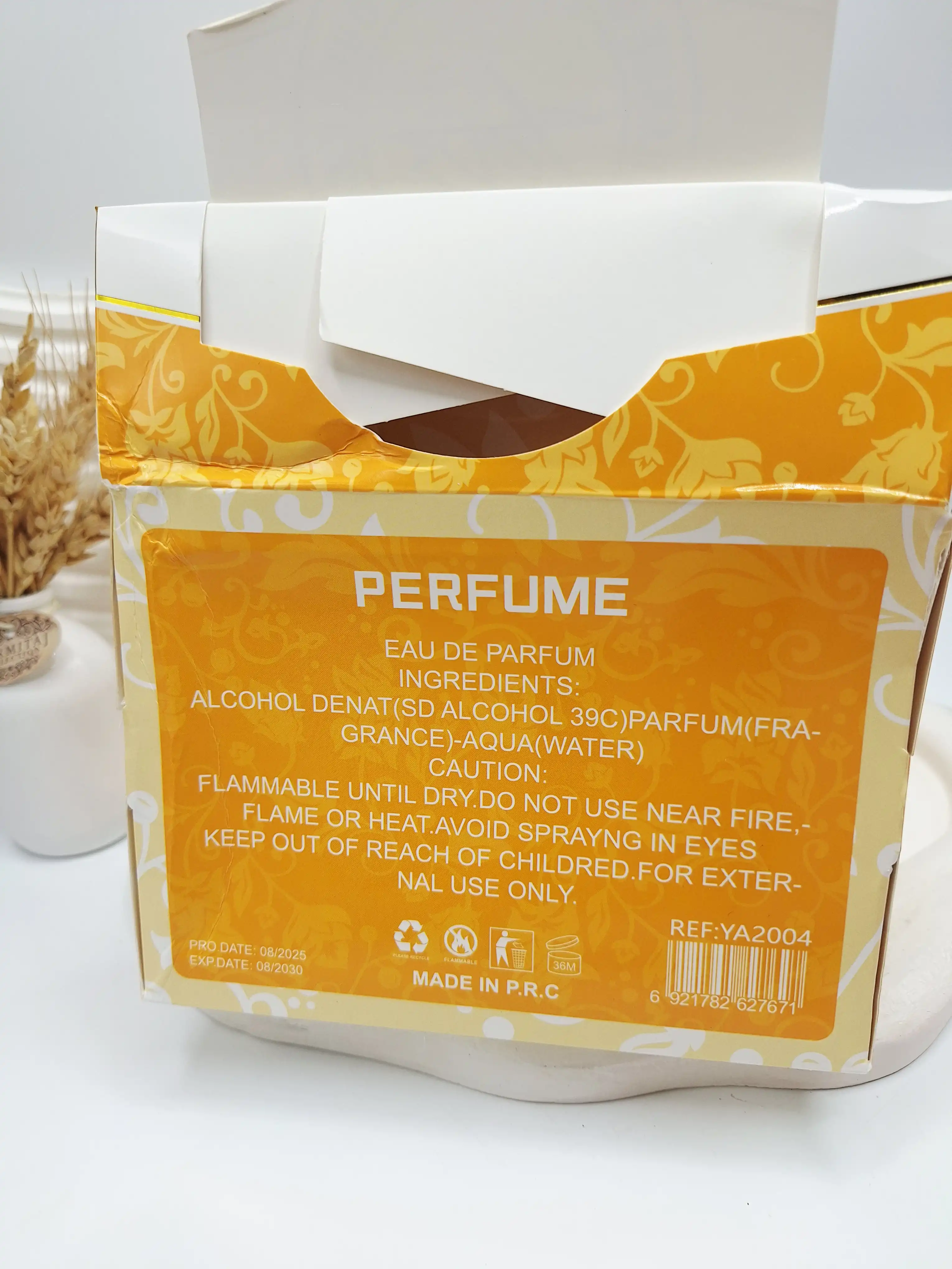 عطر قلمی یارا حجم 20 میل ( نارنجی ) کد 2004