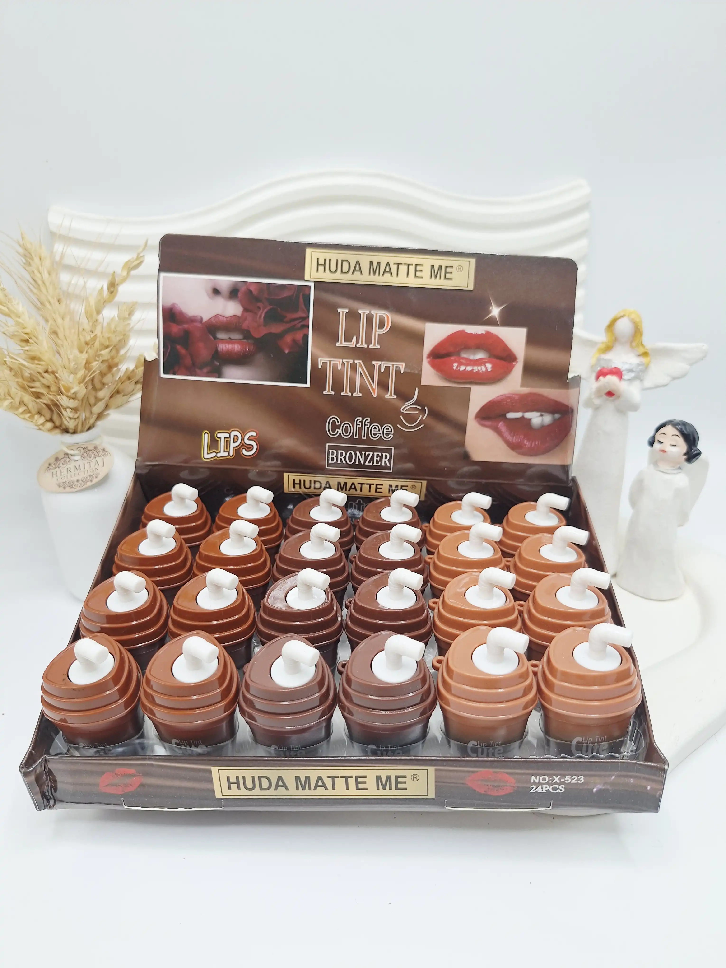 تینت لب و گونه قهوه ای طرح آیس پک نوشیدنی برند HUDA MATTE ΜΕ کد 523تینت لب و گونه قهوه ای طرح آیس پک نوشیدنی برند HUDA MATTE ΜΕ کد 523