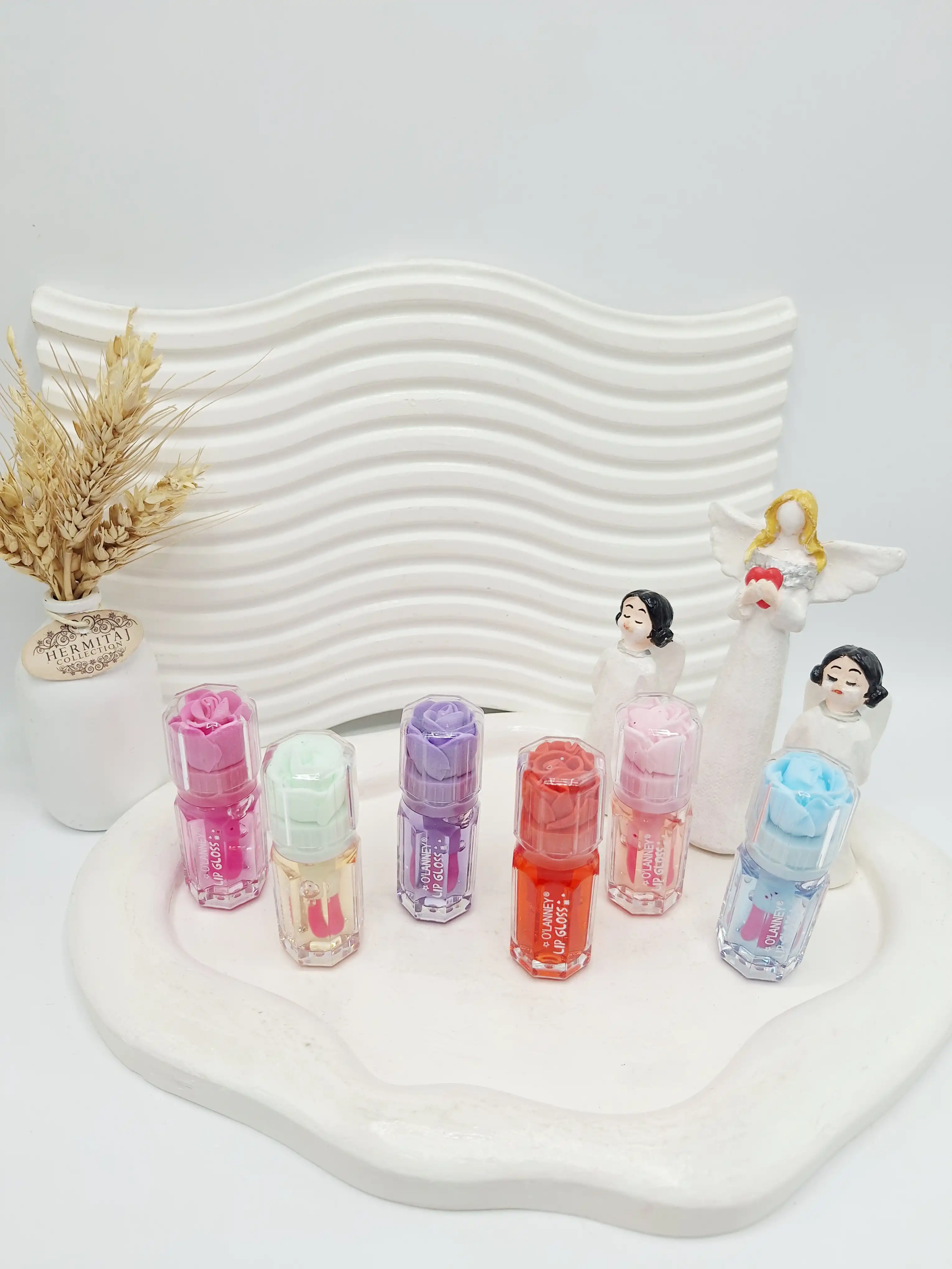 لیپ گلاس حرارتی گل رز جذاب برند O'LANNEY کد 717