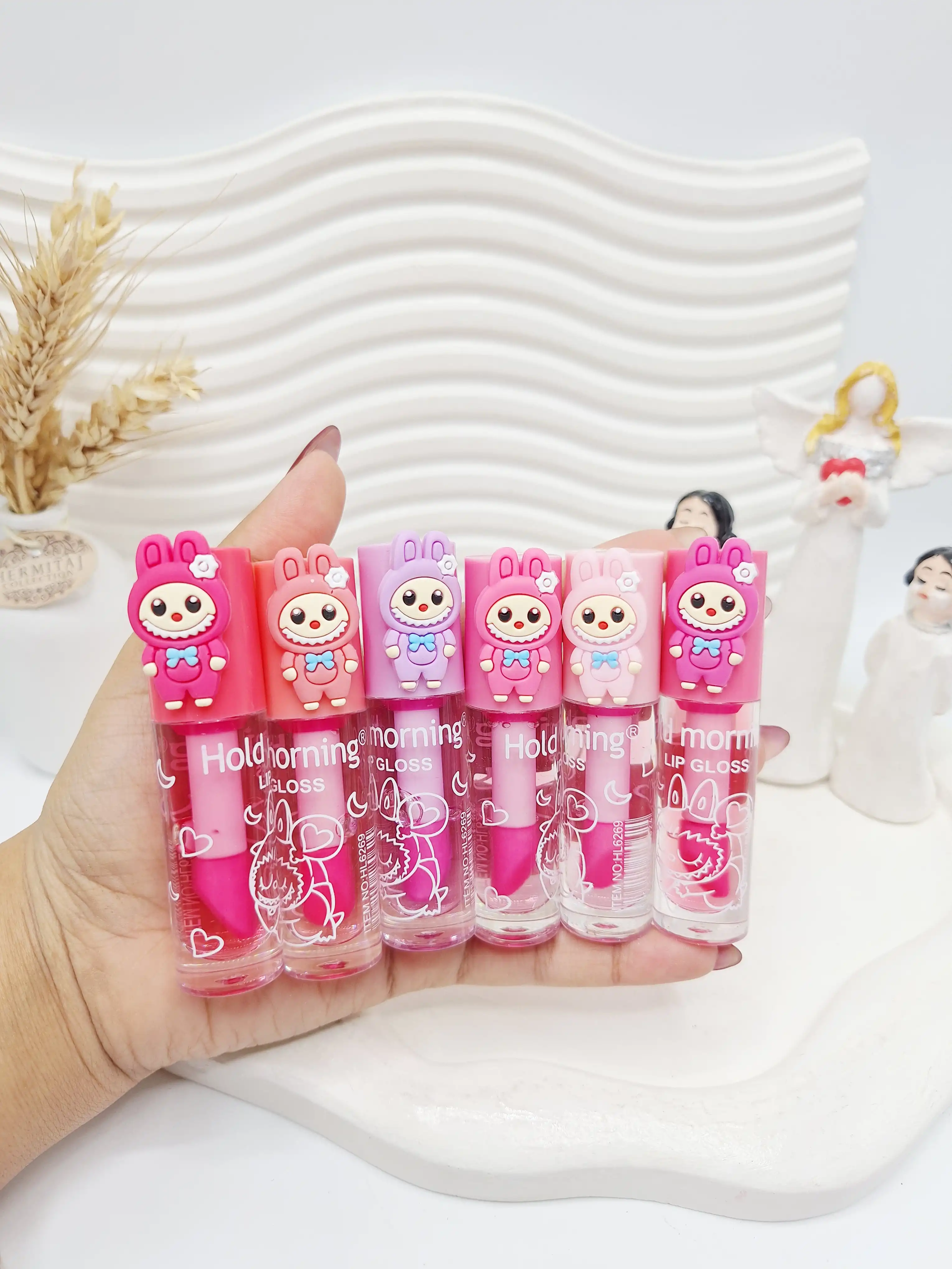 لیپ گلاس خوشبو و فانتزی لبوبو برند Hold morning کد 6269