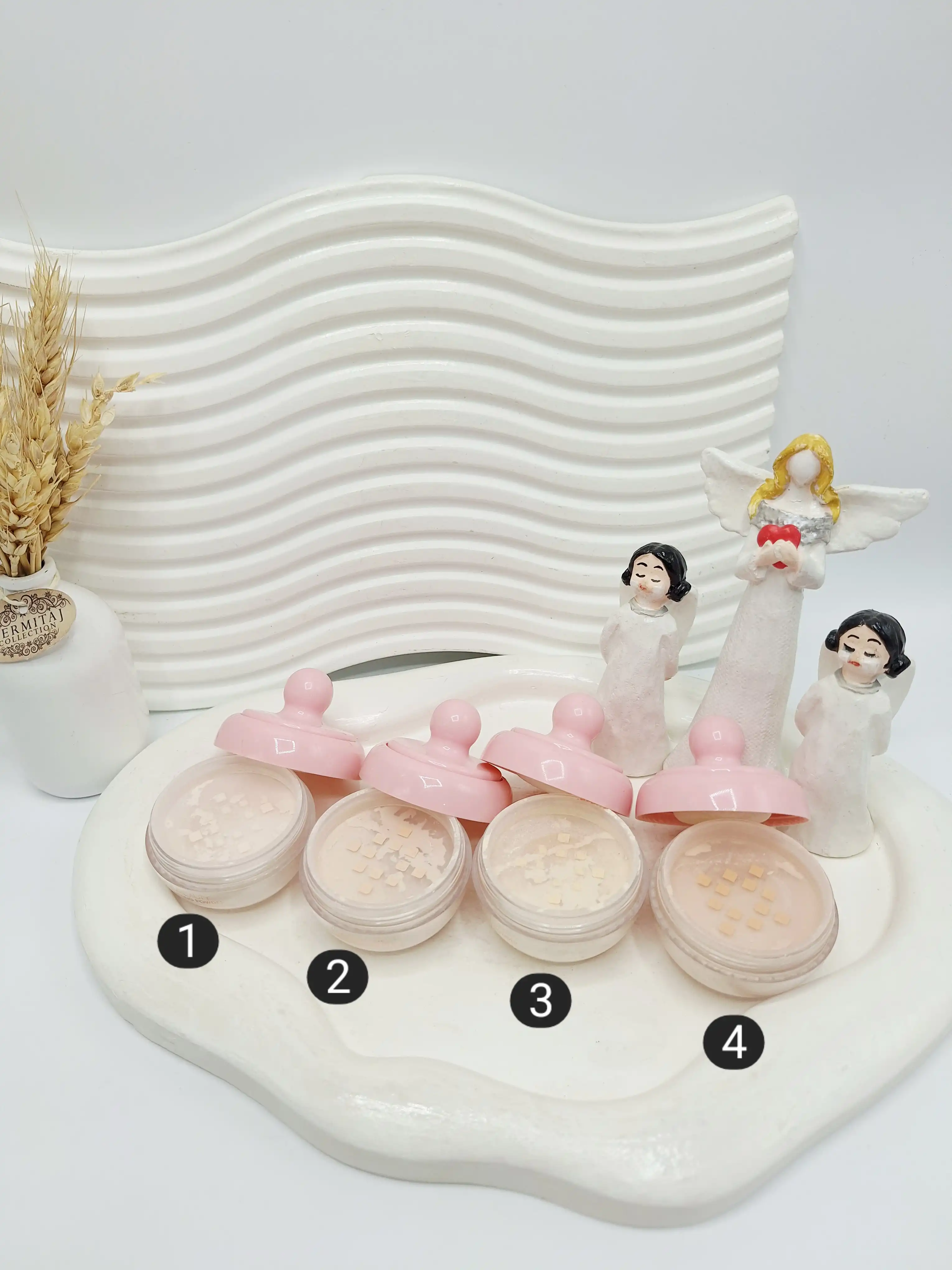 پودر فیکس پرنسسی پد دار برند هدا بیوتی کد 76014