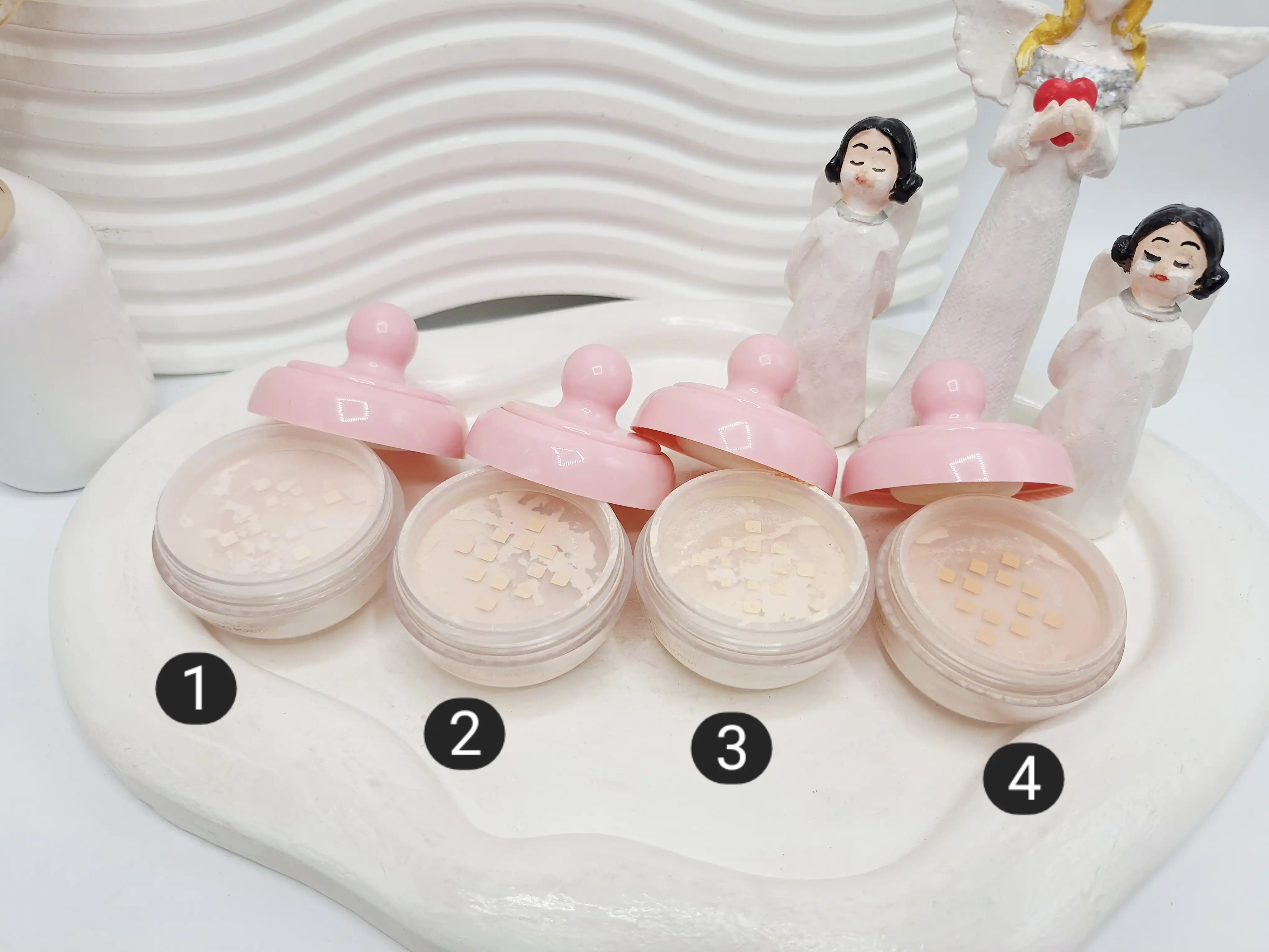 پودر فیکس پرنسسی پد دار برند هدا بیوتی کد 76014