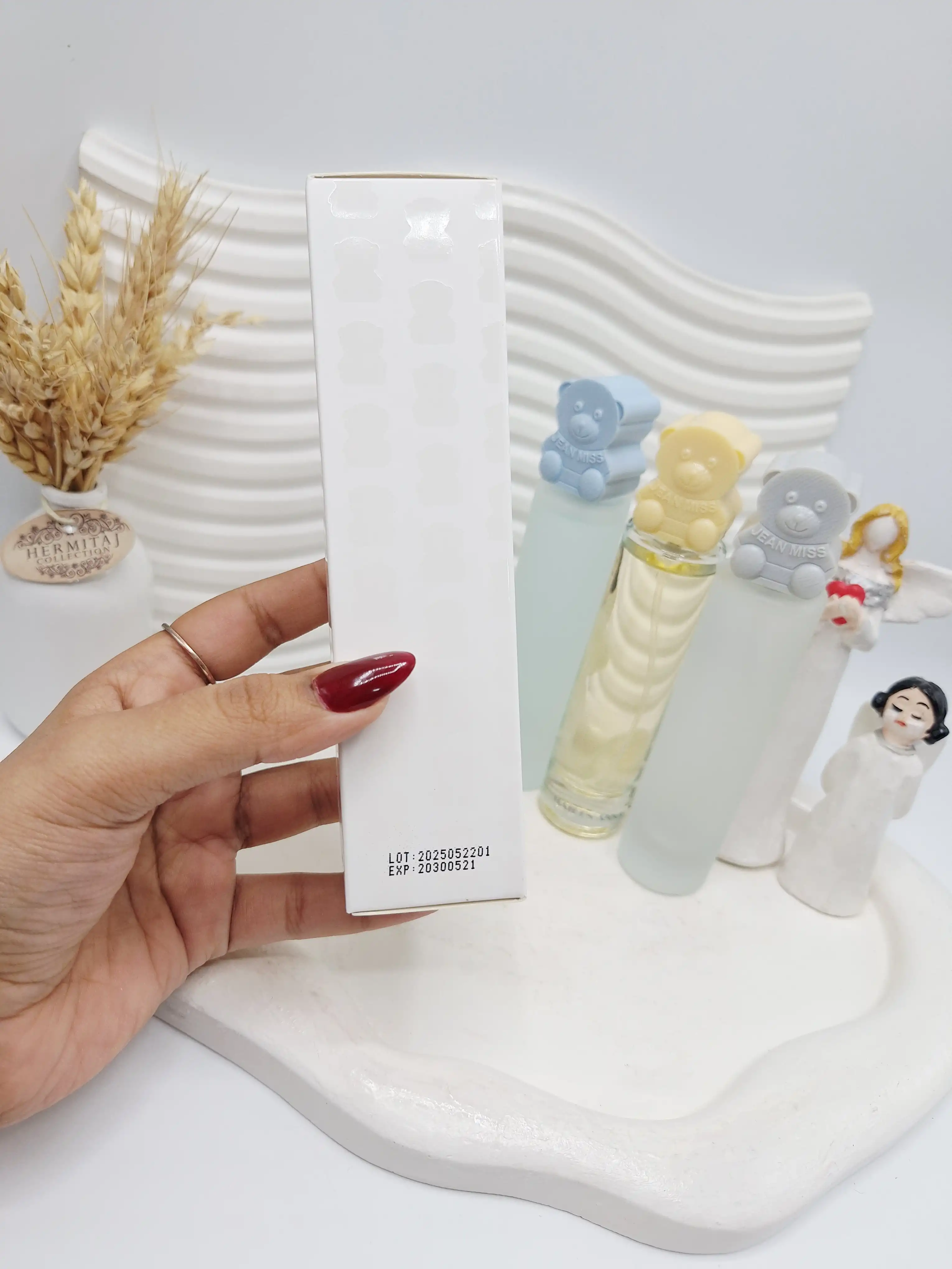 عطر زنانه‌ خرسی 50 میل برند MAIDEN ANNA کد 3180