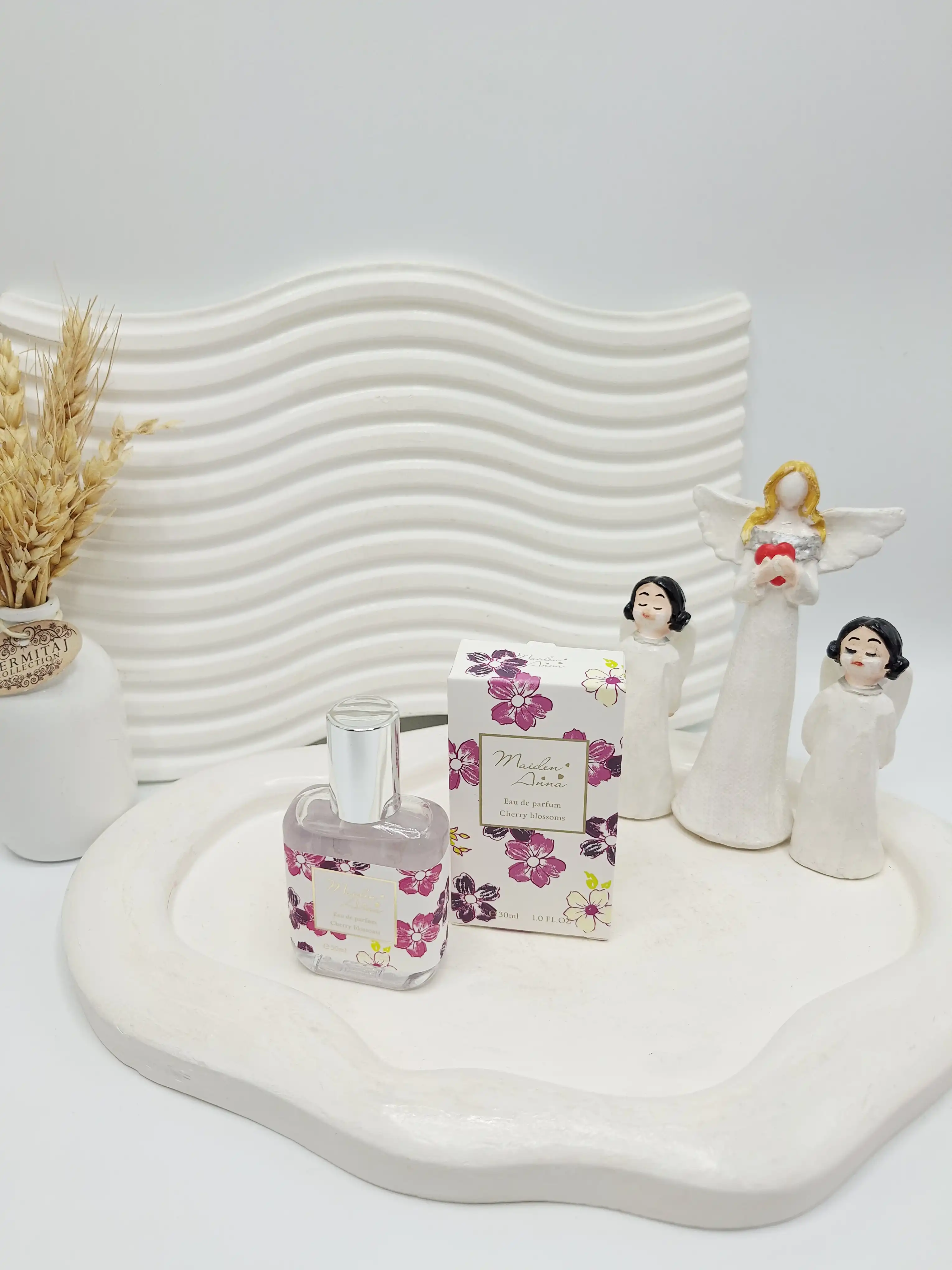 عطر مینی 30میل مدل شکوفه گیلاس شیک و ملایم برند کد 3-5297