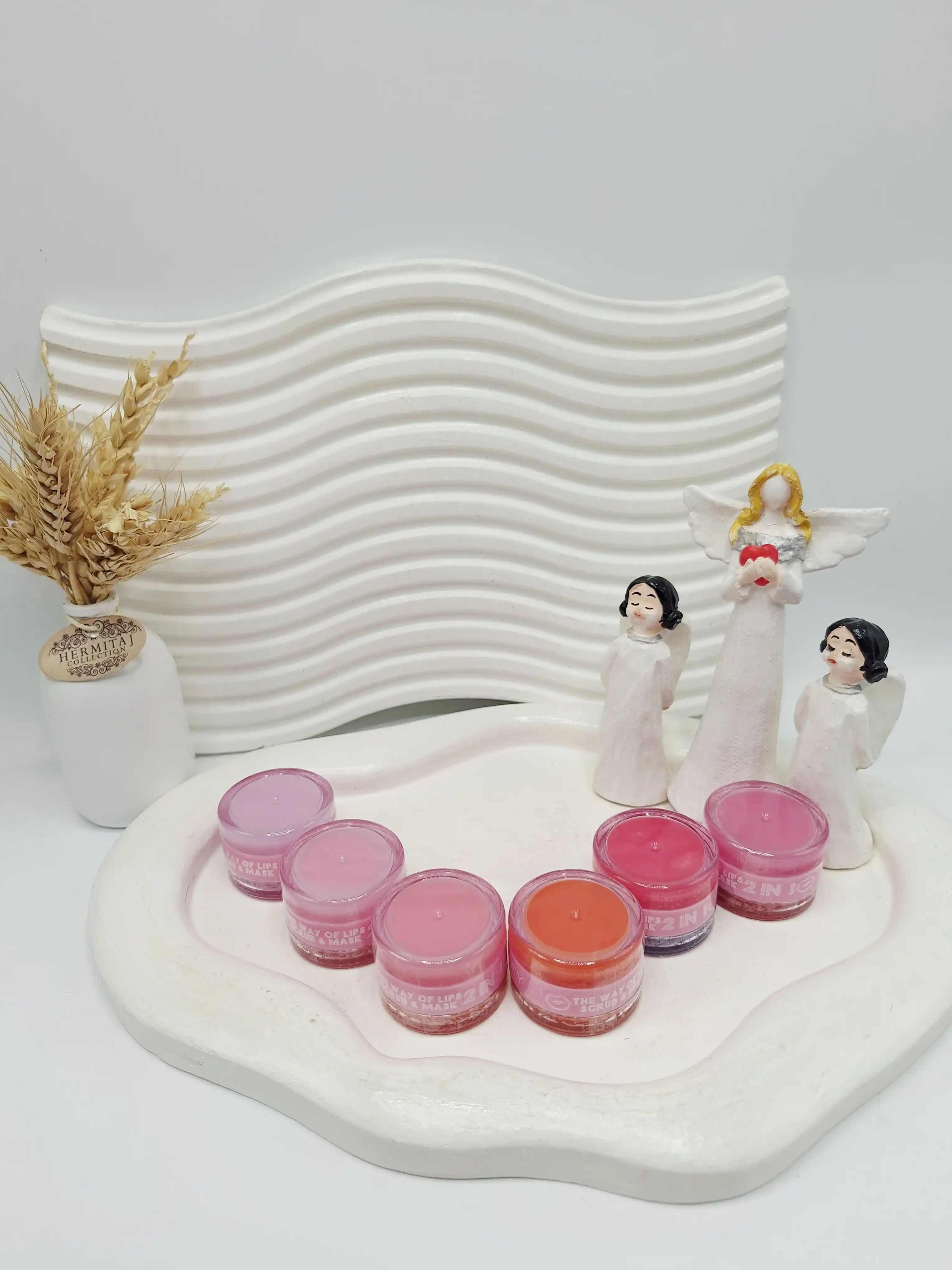 ماسک لب و اسکراب دوتایی برند بیلیون بیوتی کد 80084