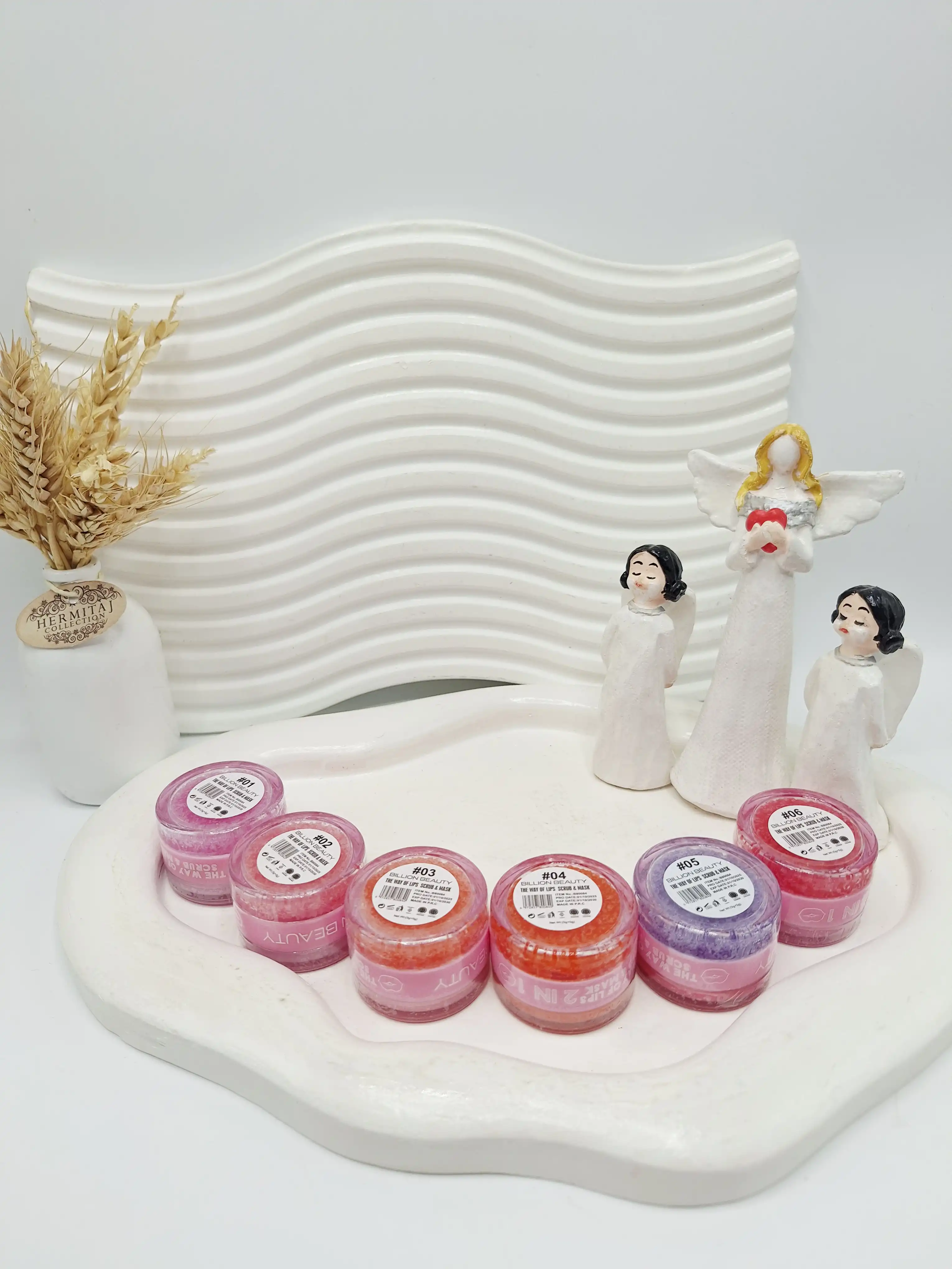 ماسک لب و اسکراب دوتایی برند بیلیون بیوتی کد 80084