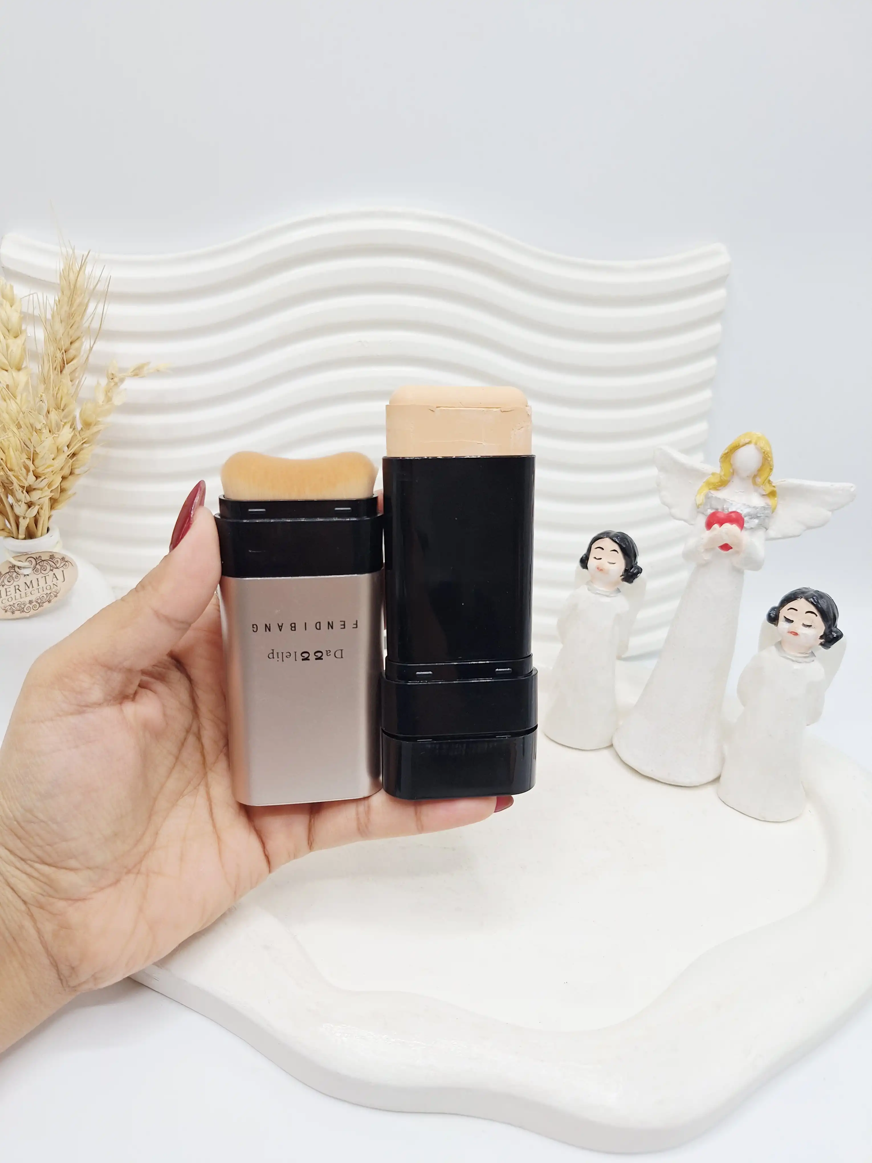 کانسیلر استیکی برس دار برند Dalelip کد 238