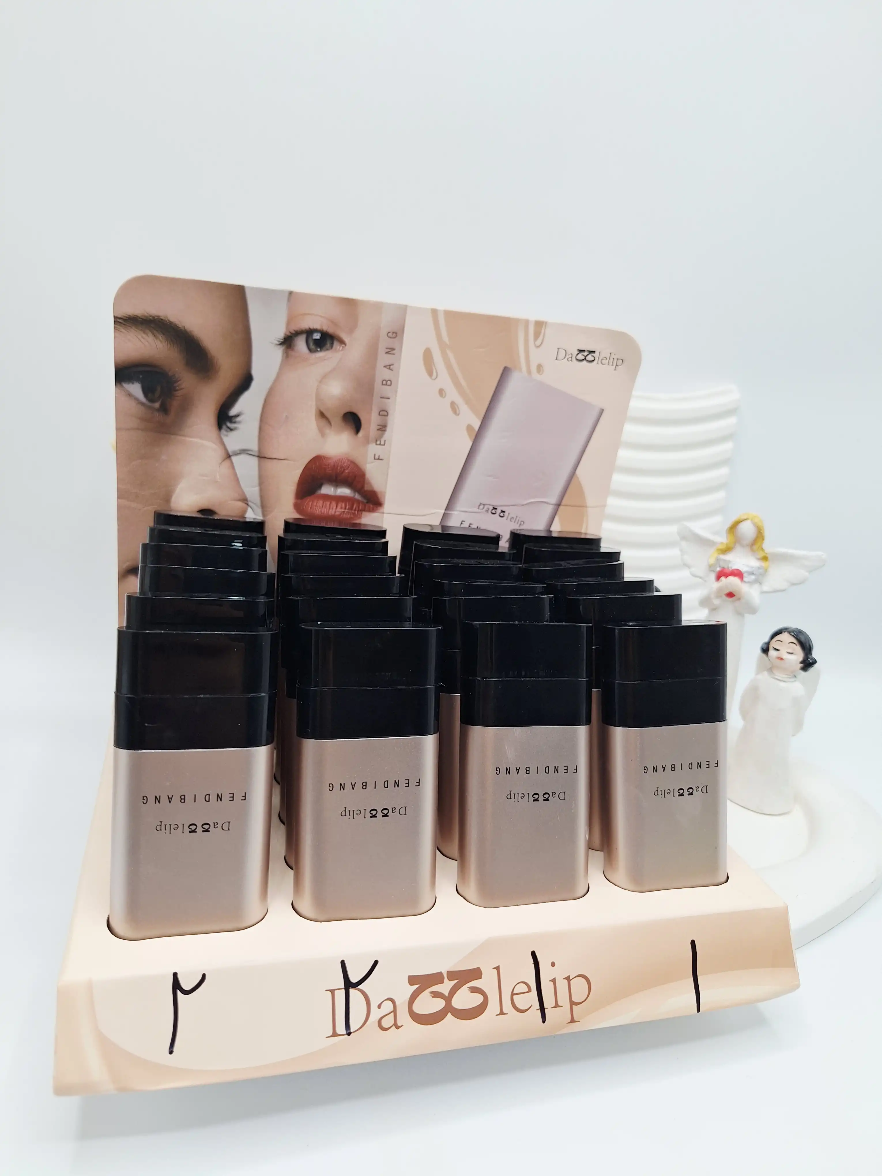 کانسیلر استیکی برس دار برند Dalelip کد 238