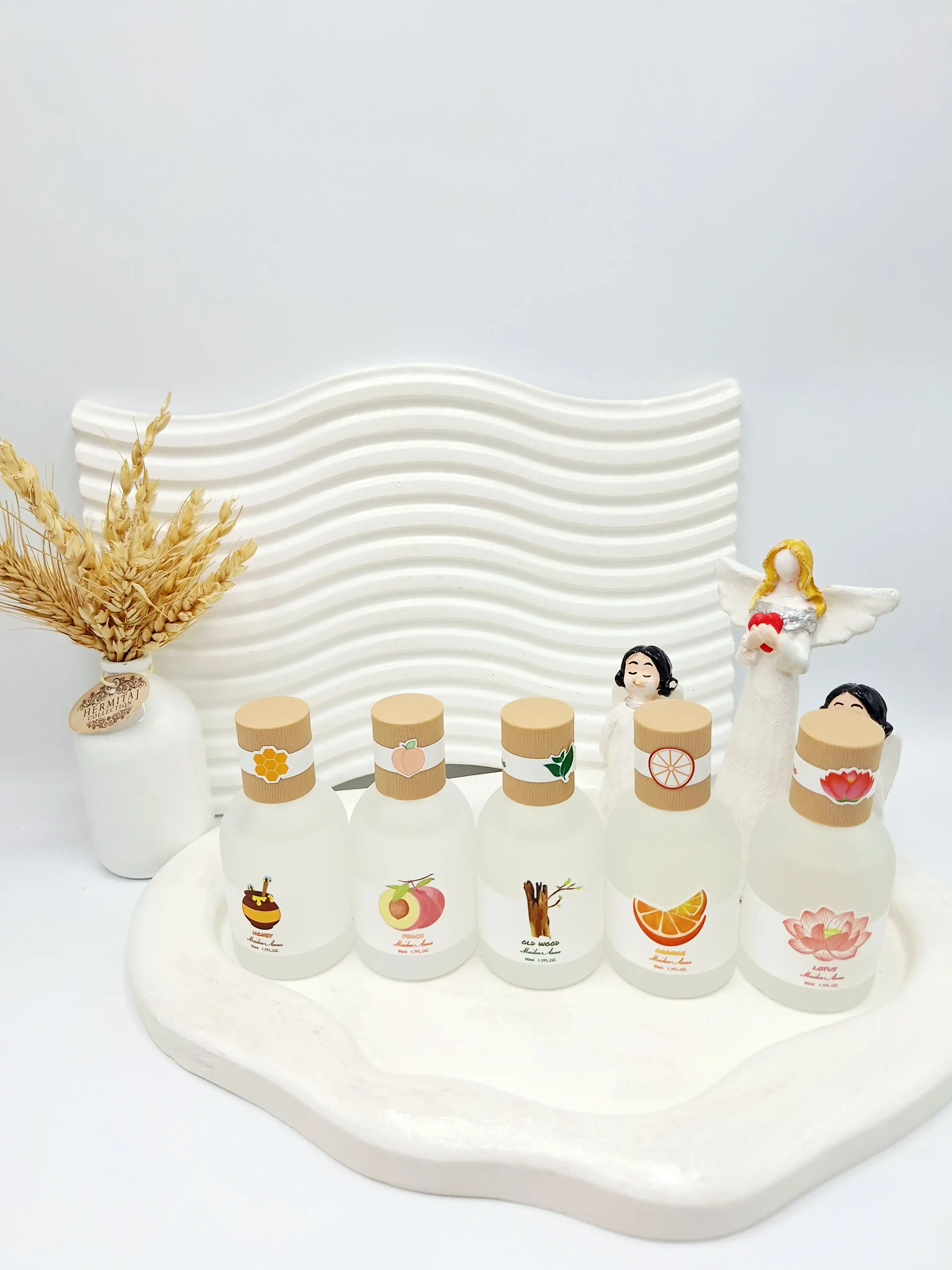 عطر بیکینی 50میل درب چوبی خوشبو با رایحه های مختلف برند میان کد 0259