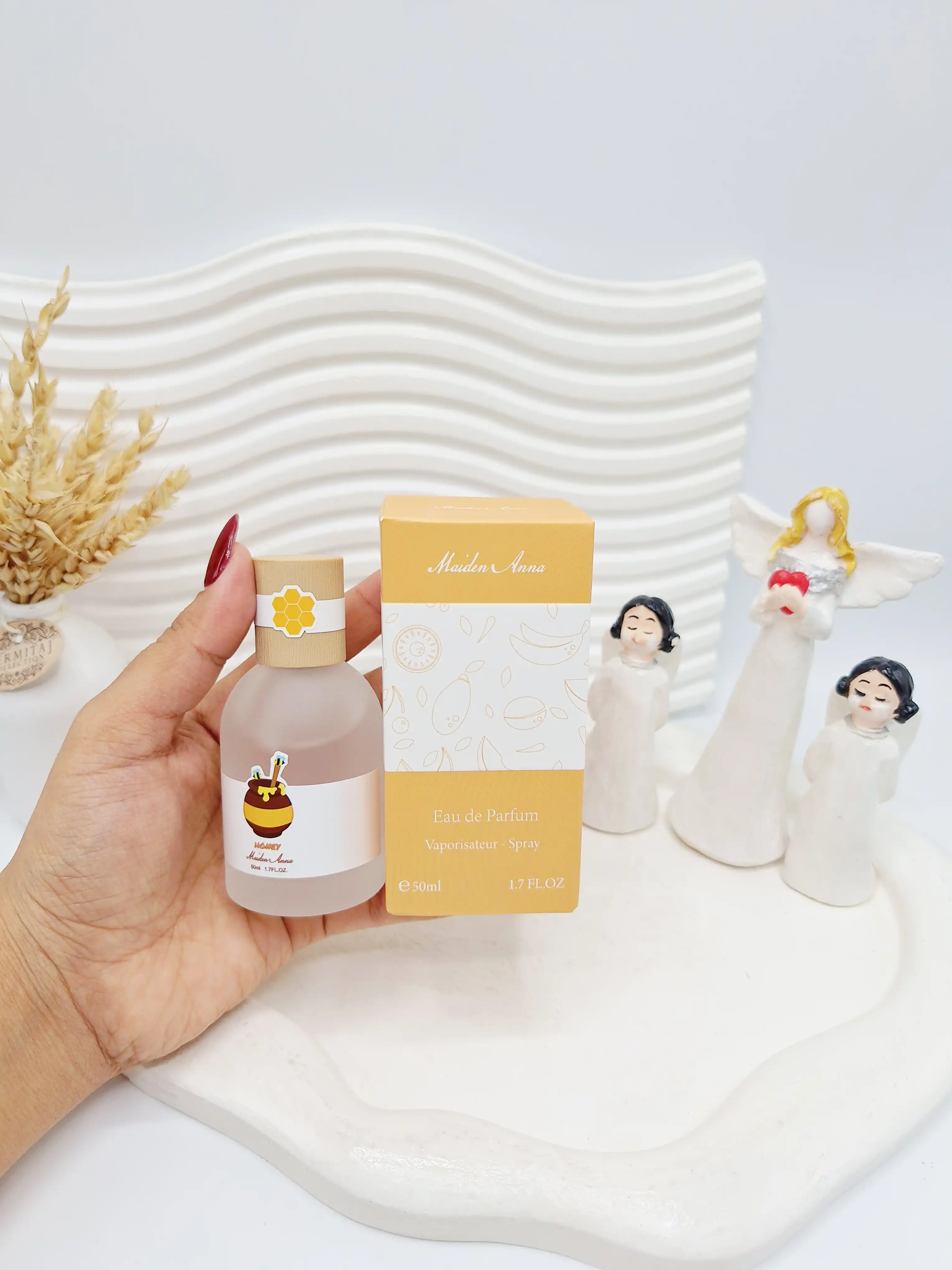 عطر بیکینی 50میل درب چوبی خوشبو با رایحه های مختلف برند میان کد 0259