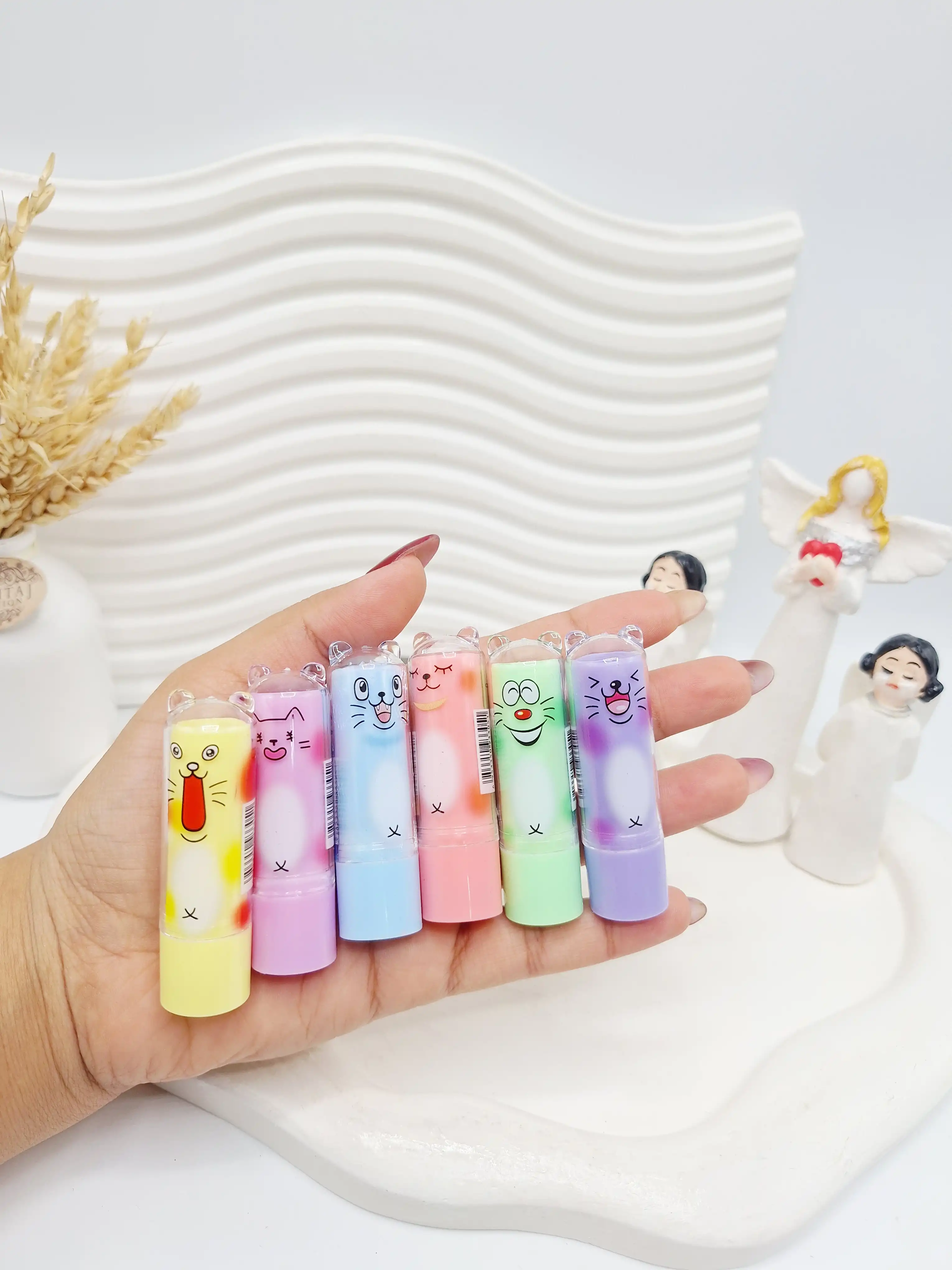 بالم لب ویتامینه پیشی کد 3111