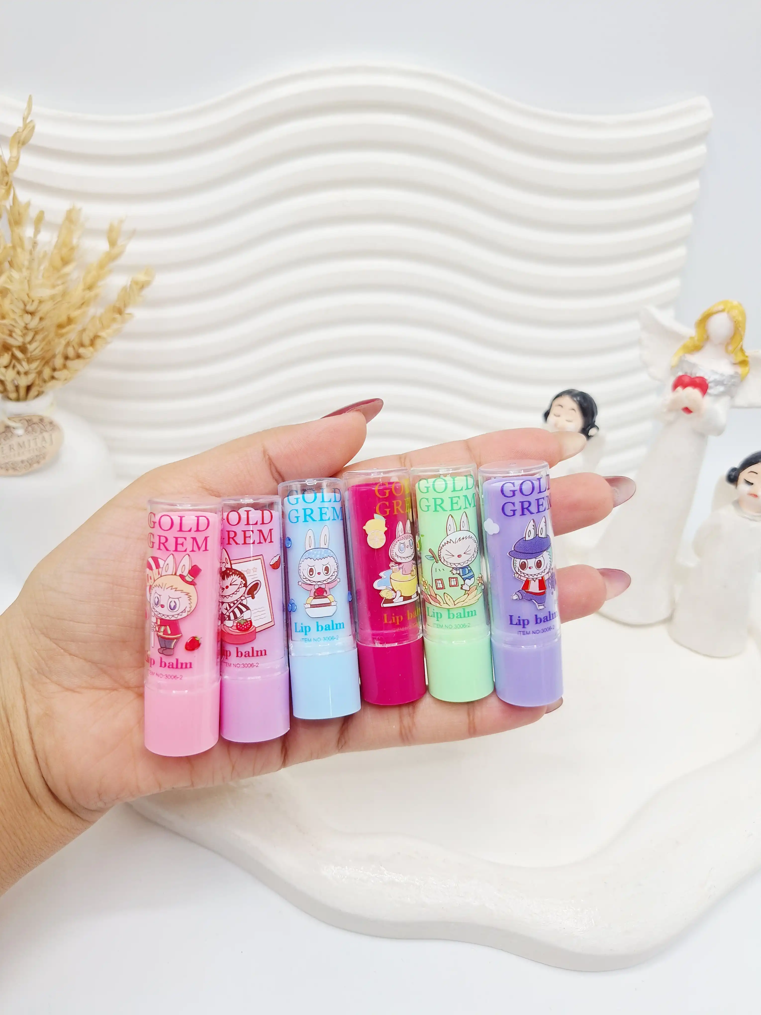 بالم لب حرارتی خوش بو برند water کد 3111