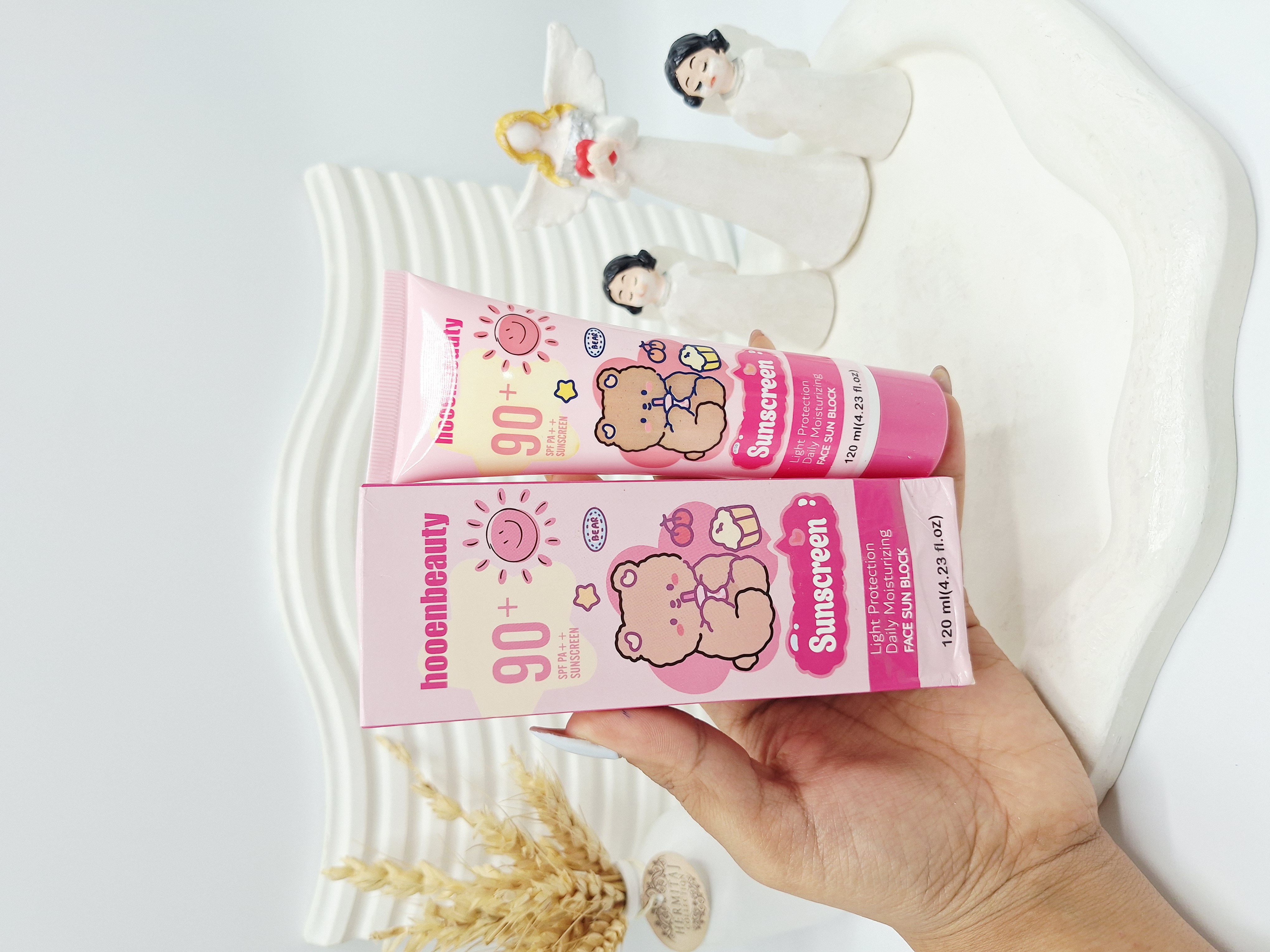 کرم ضدآفتاب SPF90 مرطوب‌ کننده هوون بیوتی خرس صورتی کد ۶۶۶۳