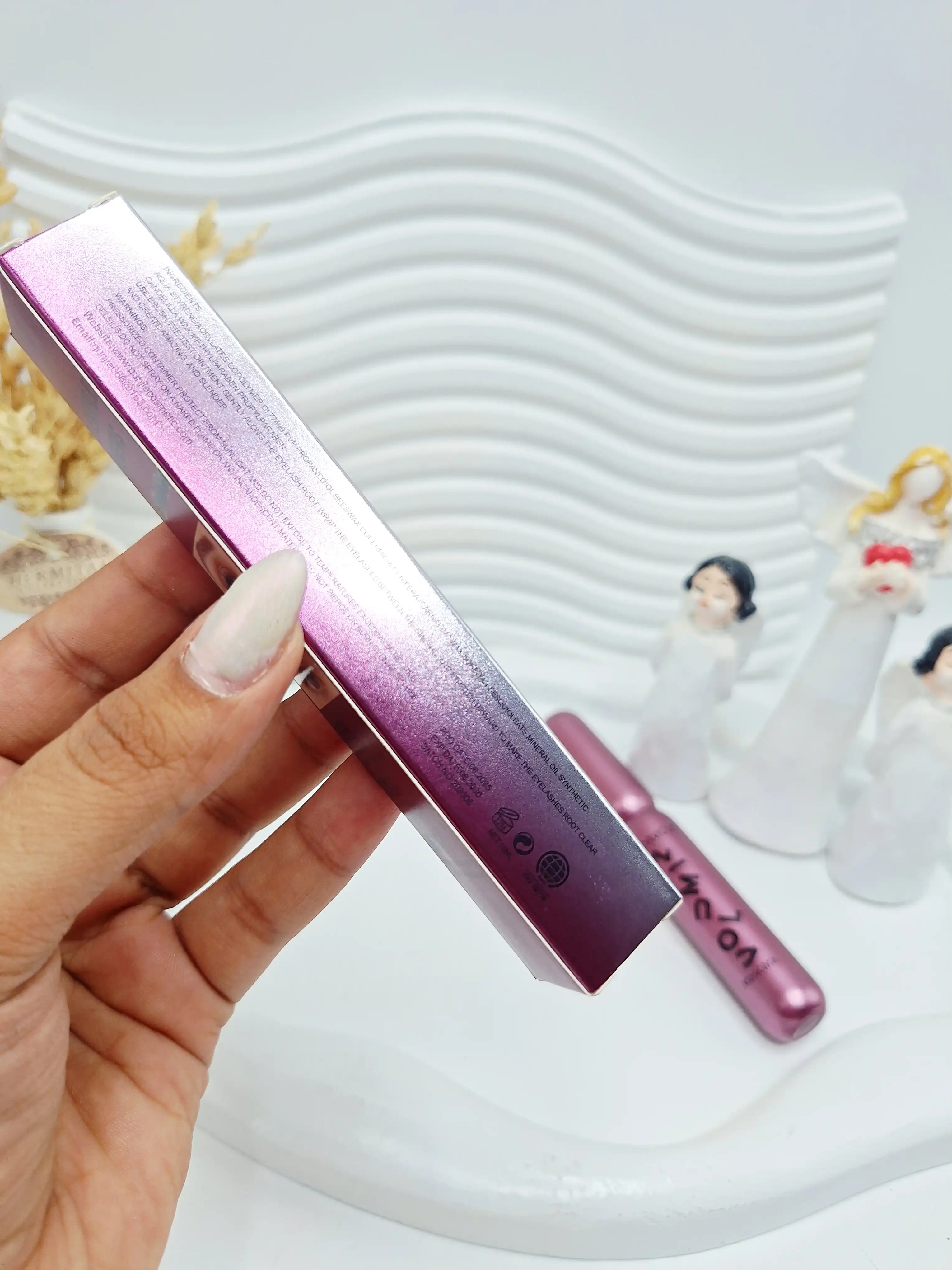 ریمل حجم دهنده و پر پشت کننده مژه برند هدی موجی کد 5053