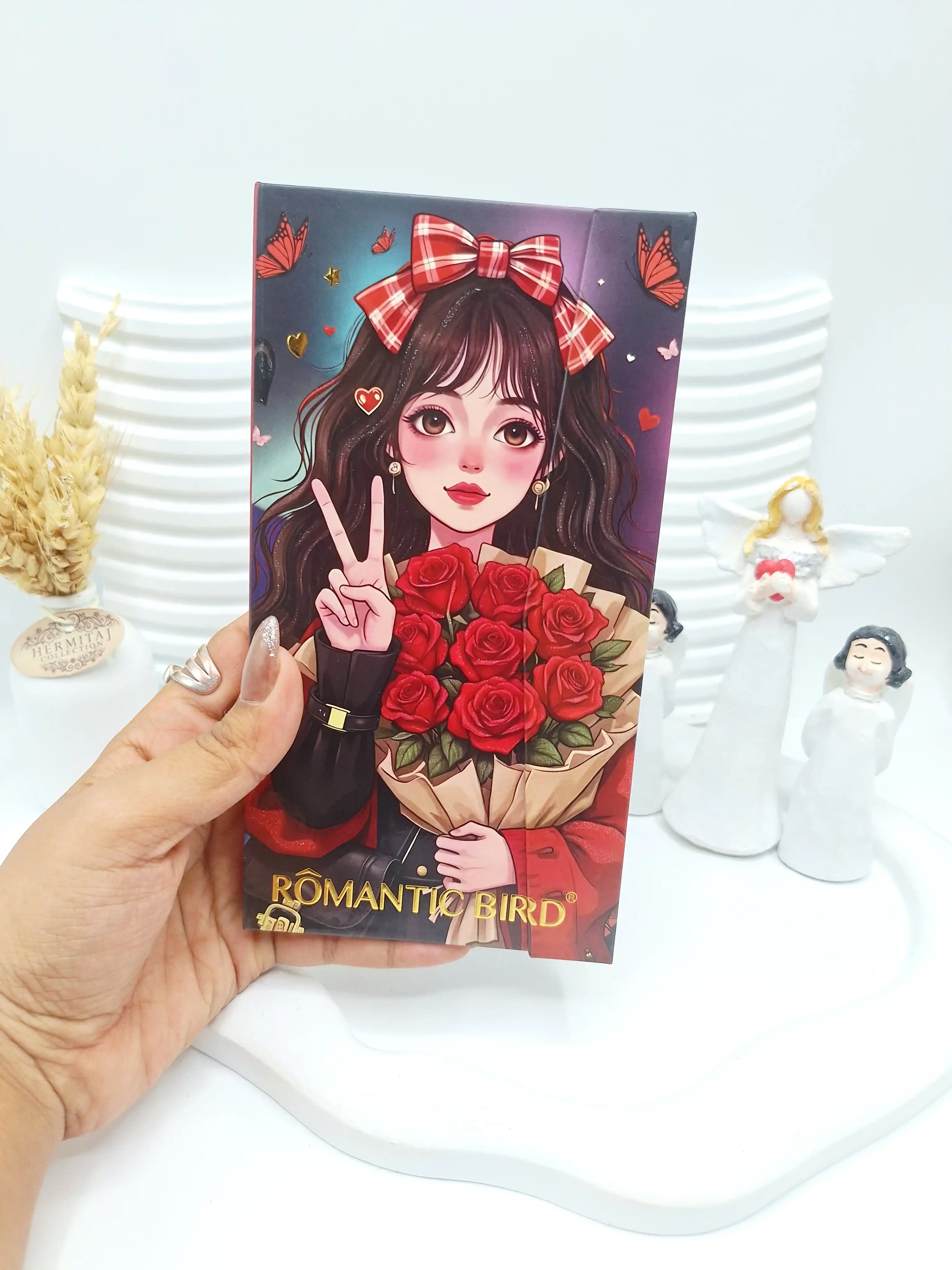 پالت همه کاره سایه طرح دختر برند ROMANTIC BIRD کد 8185