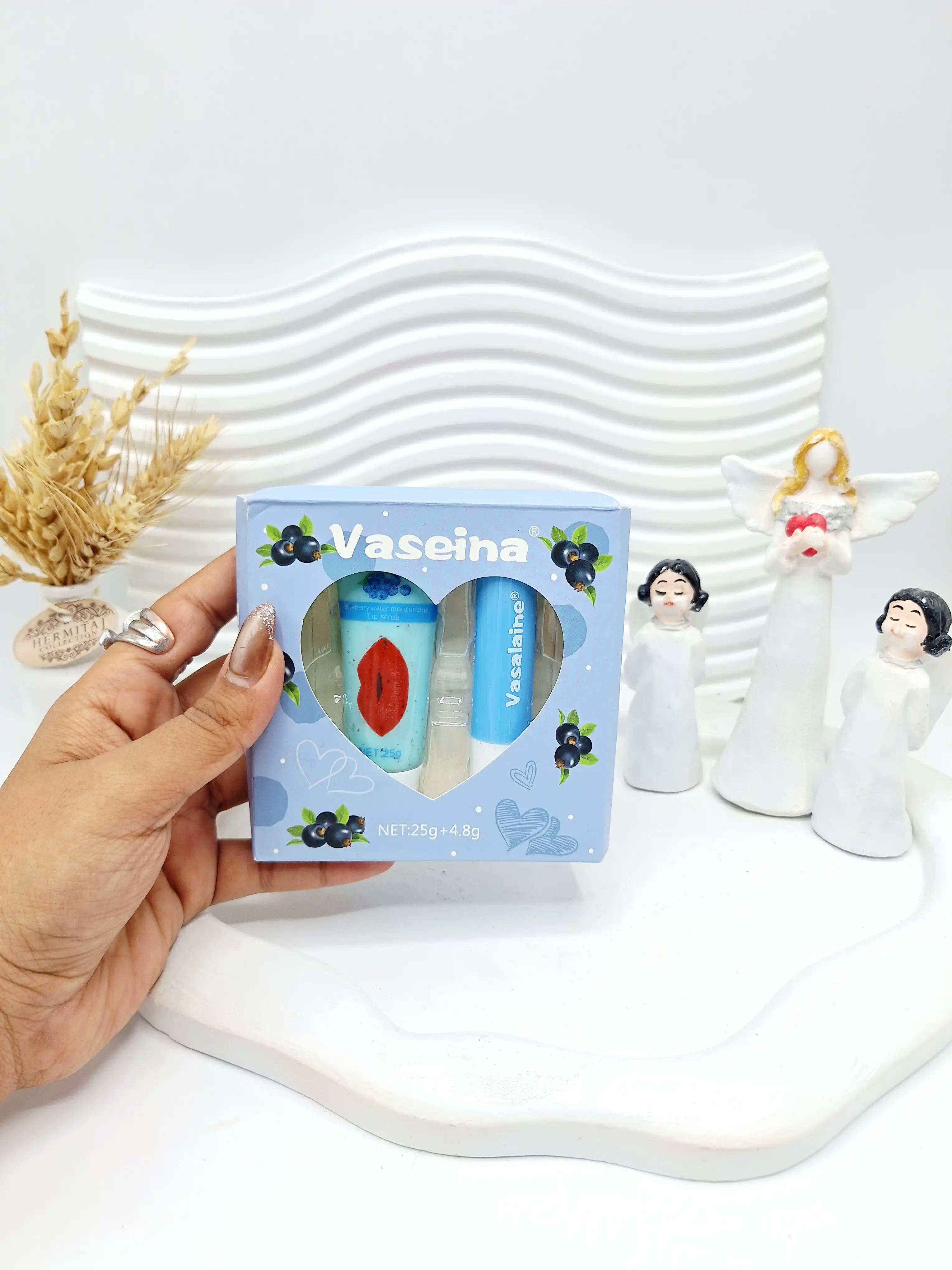 پک 2 عددی اسکراب لب قلبی و بالم لب برند وازلینا Vaseina رایحه میوه ای کد 8278