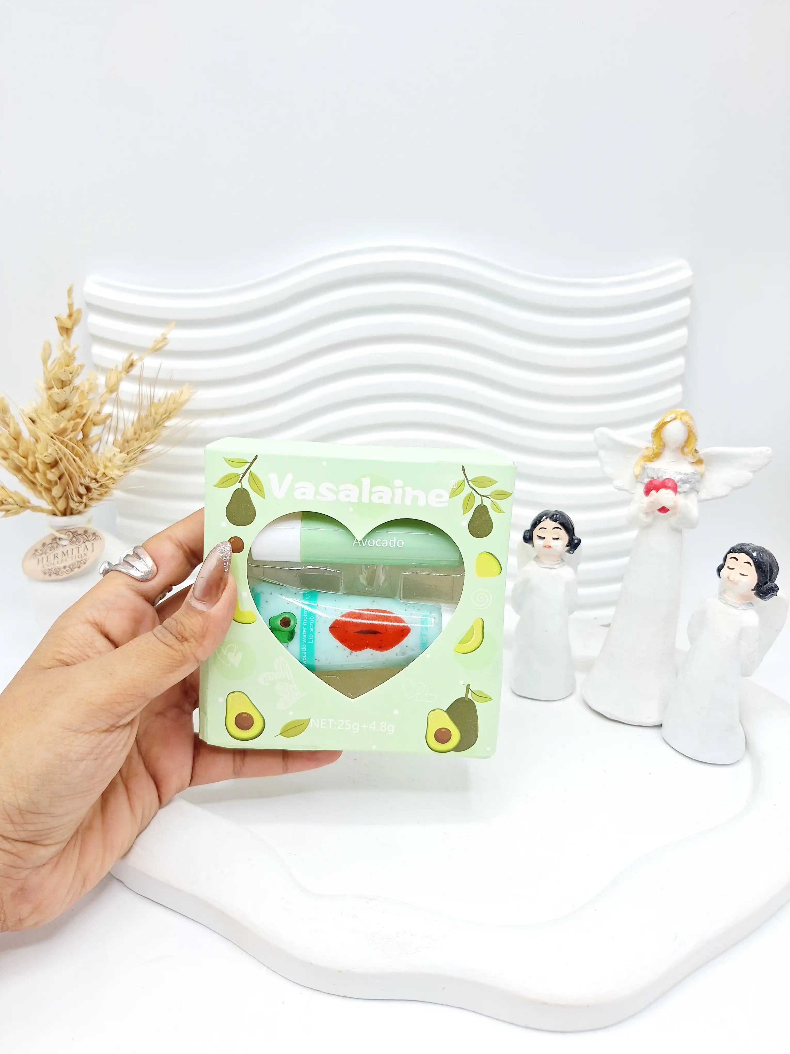 پک 2 عددی اسکراب لب قلبی و بالم لب برند وازلینا Vaseina رایحه میوه ای کد 8278
