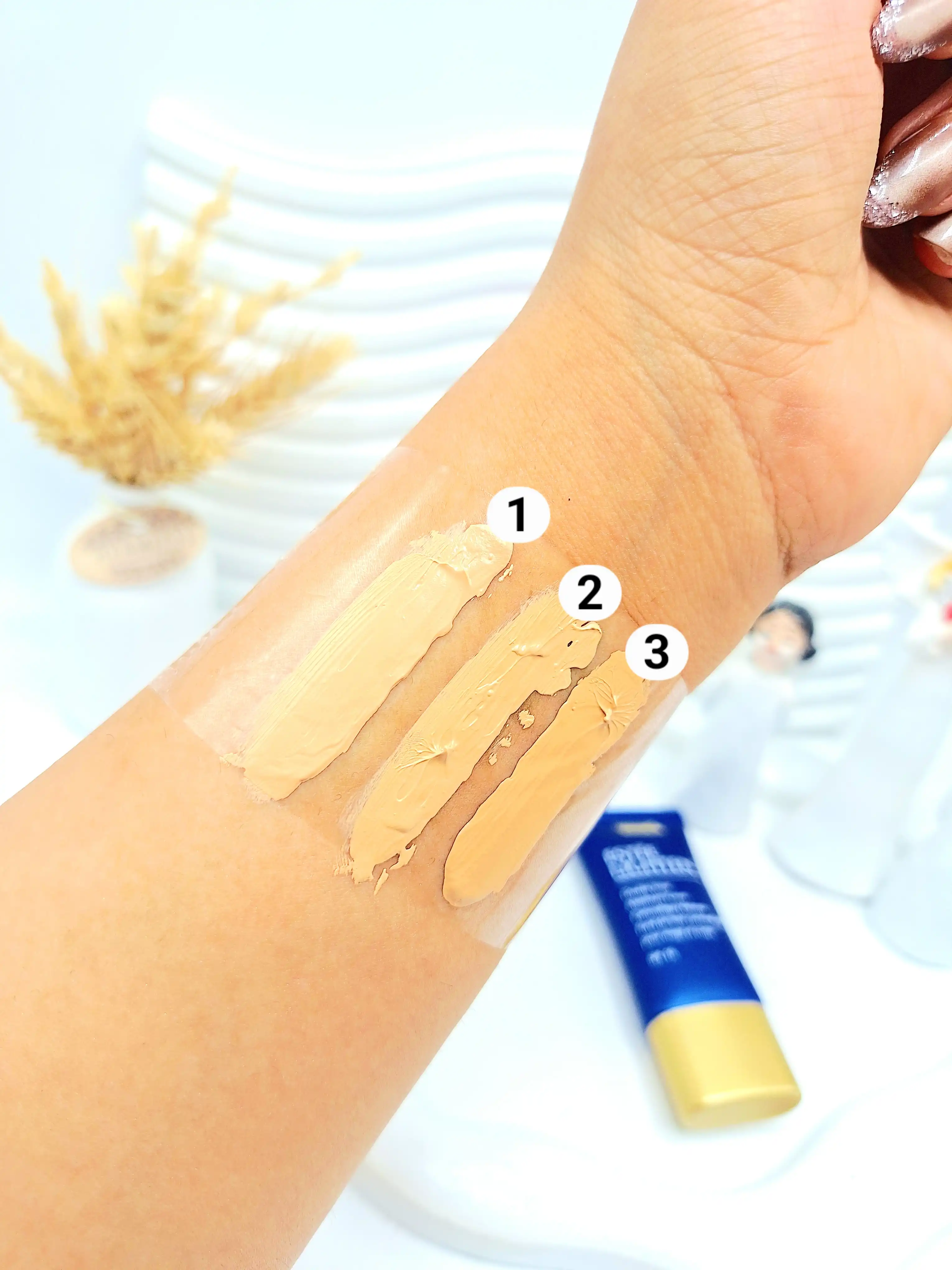 کرم پودر و کانسیلر پوشانندگی بالا استی لایتن ESTEE LIGHTEN مدل Double Wear Maximum Cover SPF15